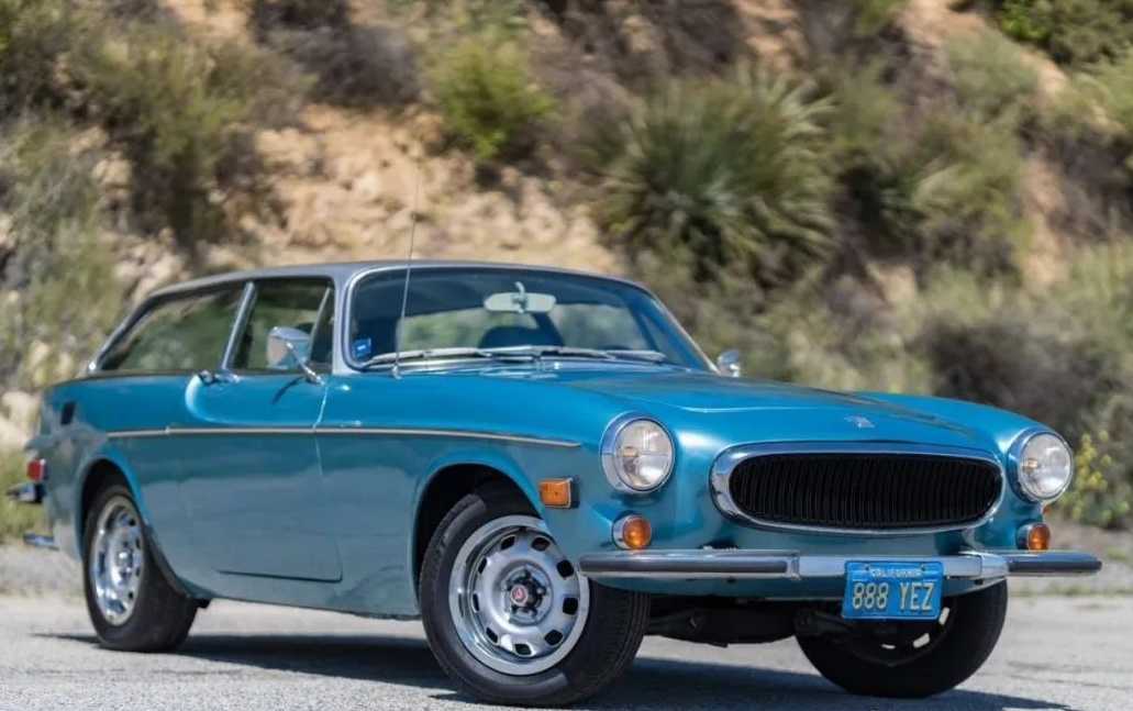 The Volvo 1800ES: A Stylish Evolution in 1968 Plans